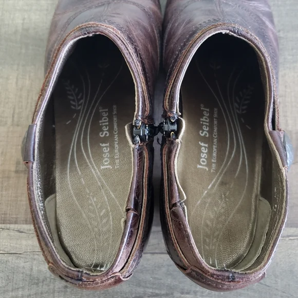 Joseph Siebel Women's Brown Leather Clogs - Picture 4 of 6